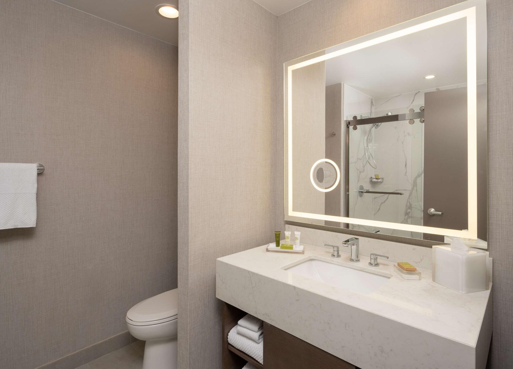 Hotel Hilton Houston North Extérieur photo